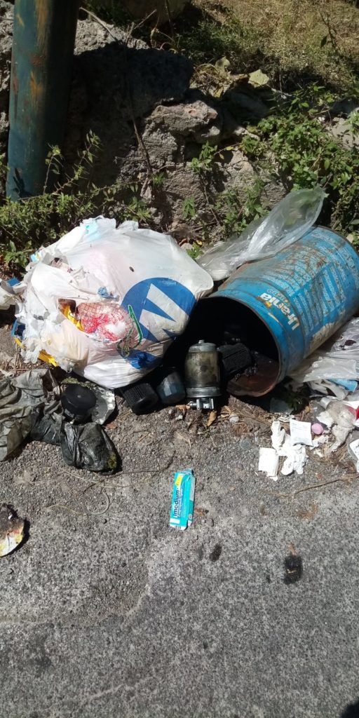 WhatsApp-Image-2019-06-28-at-15.47.07-512x1024 Emergenza a Barcellona, immondizia abbandonata per strada, in centro e nelle periferie