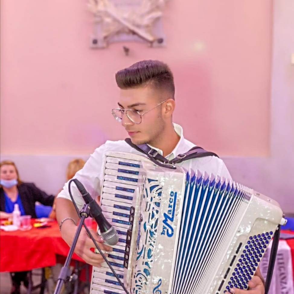 WhatsApp-Image-2020-12-21-at-11.46.34 Il barcellonese Anthony Bellinvia premiato nel concorso internazionale di Palmi