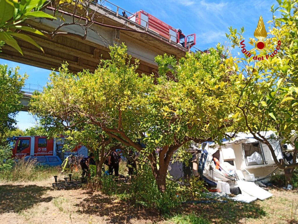 incidente-A20-PACE-1024x768 Milazzo, incidente nei pressi dello svincolo autostradale. Un ferito grave e un deceduto