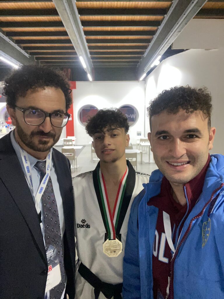 WhatsApp-Image-2021-11-23-at-21.01.09-768x1024 Taekwondo, il barcellonese Giuseppe Foti è vice campione italiano senior