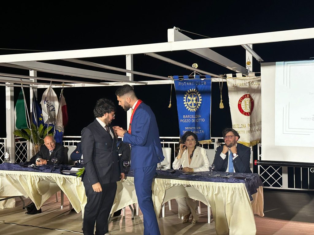 Rotary-2024-17-1024x768 Rotary e RotarAct Barcellona, nominati i nuovi presidenti: Luigi De Luca e Giuseppe Citraro