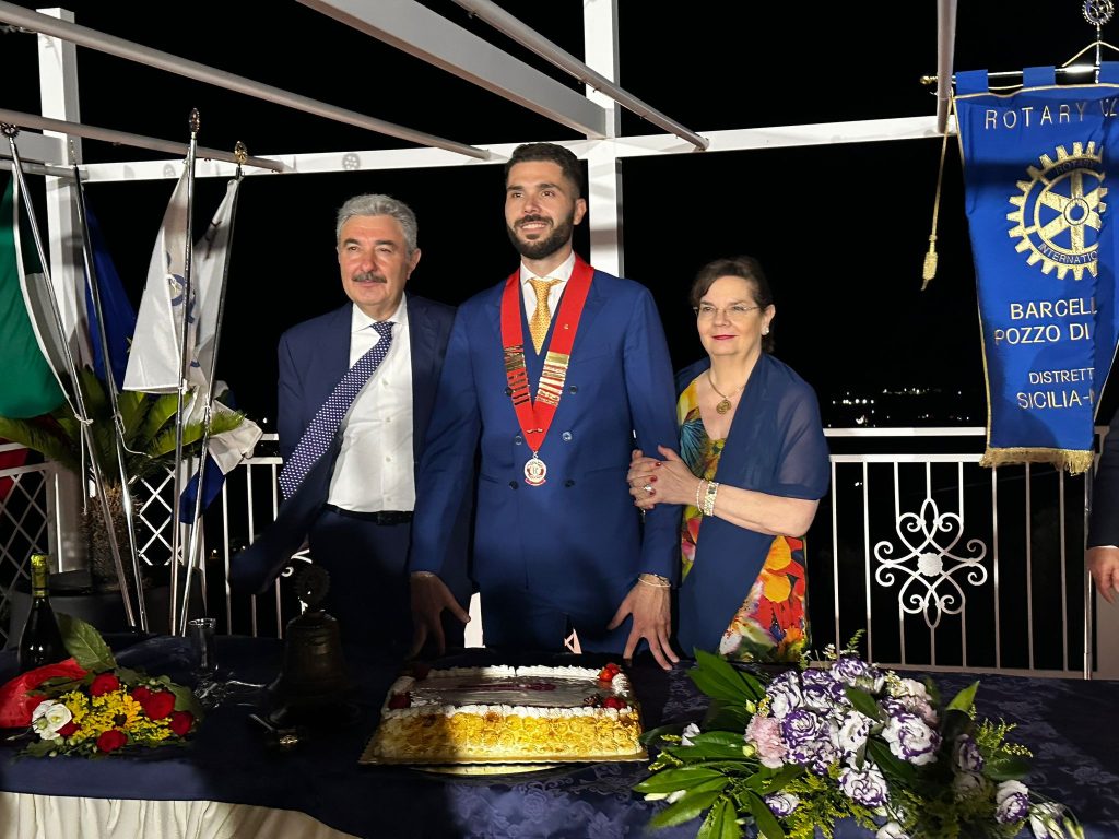 Rotary-2024-5-1-1024x768 Rotary e RotarAct Barcellona, nominati i nuovi presidenti: Luigi De Luca e Giuseppe Citraro