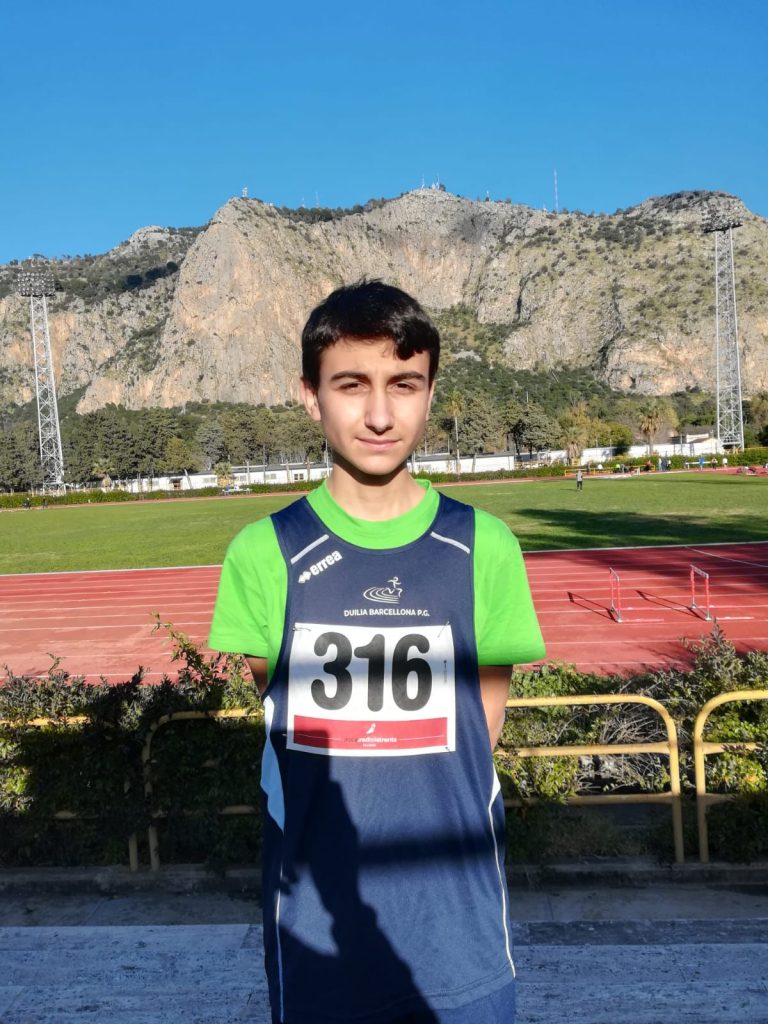 Immagine-WhatsApp-2024-09-27-ore-10.52.32_35138ce2-768x1024 Ricomincia la stagione sportiva per la Duilia Barcellona: primi successi e nuove sfide