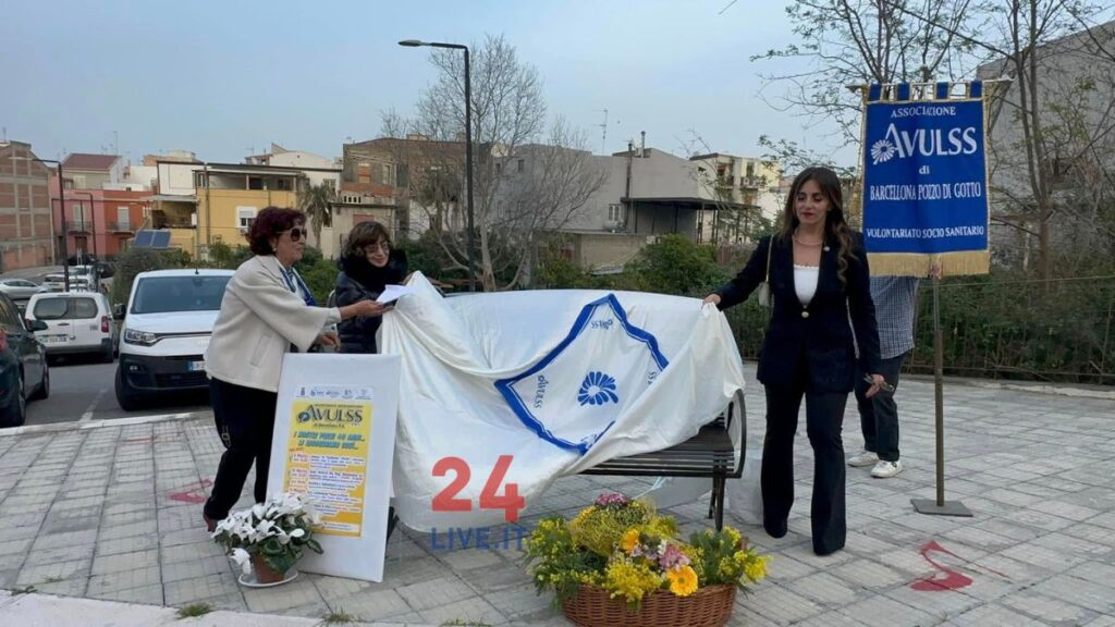 AVULSS-panchina-7-1024x576 Barcellona, inaugurata la panchina AVULSS contro la violenza di genere