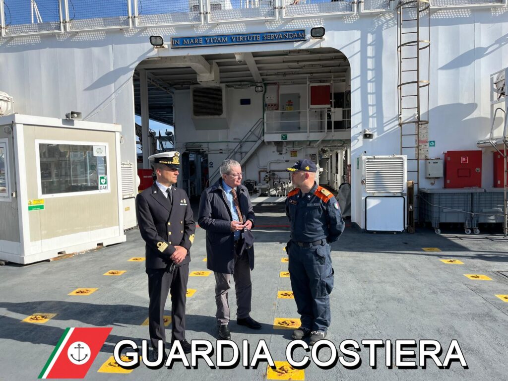 FOTO-3-1024x768 Il Procuratore Verzera in visita alla Capitaneria di Porto di Milazzo