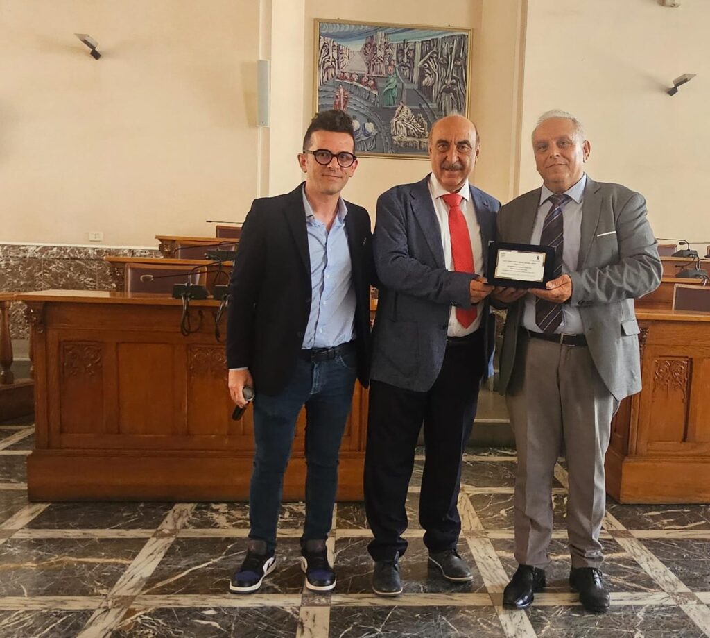 Piero-Campagna-Progetto-CItta-1-1024x919 Piero Campagna premia gli studenti vincitori del Concorso “Sicilia: Storie di Coraggio, Giustizia e Libertà” promosso da GALLERIA PROgetto CITTA’