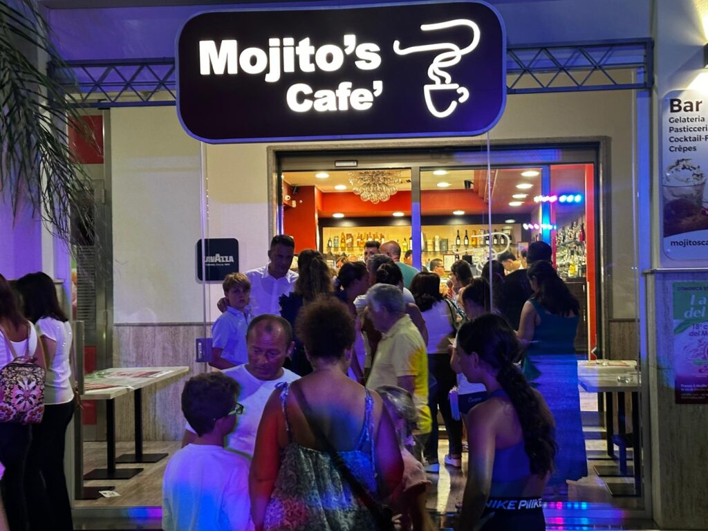 WhatsApp-Image-2025-07-28-at-10.22.58-1-1024x768 Successo travolgente per il Mojito’s Cafè: oltre mille alla “Festa del Gelato” per i 18 anni del locale di Terme Vigliatore