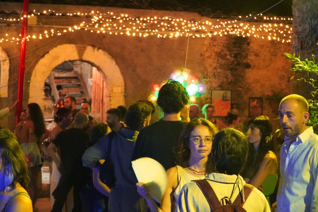 IMG-20250801-WA0012-1024x683 Nto Menzu A Na Strada: il bilancio fra arte, musica e comunità