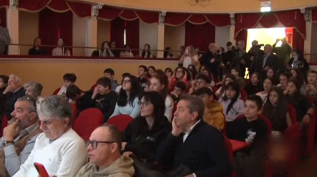 5.-La-premiazione-presso-il-Teatro-Talia-1024x574 Il barcellonese La Torre Giordano premiato per la ricerca sulla storia del cinema siciliano
