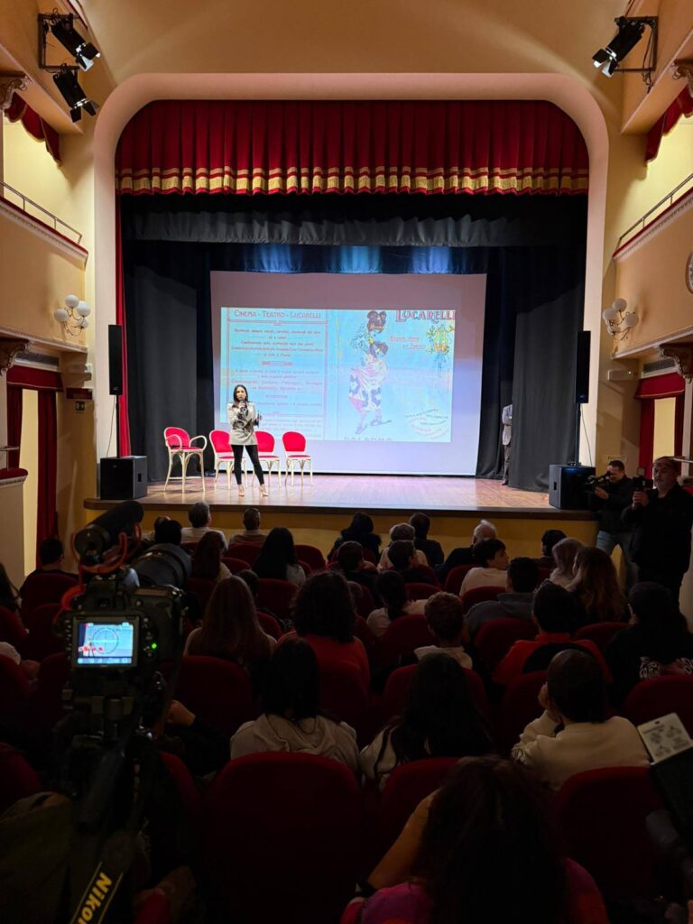 6.-La-premiazione-presso-il-Teatro-Talia-768x1024 Il barcellonese La Torre Giordano premiato per la ricerca sulla storia del cinema siciliano