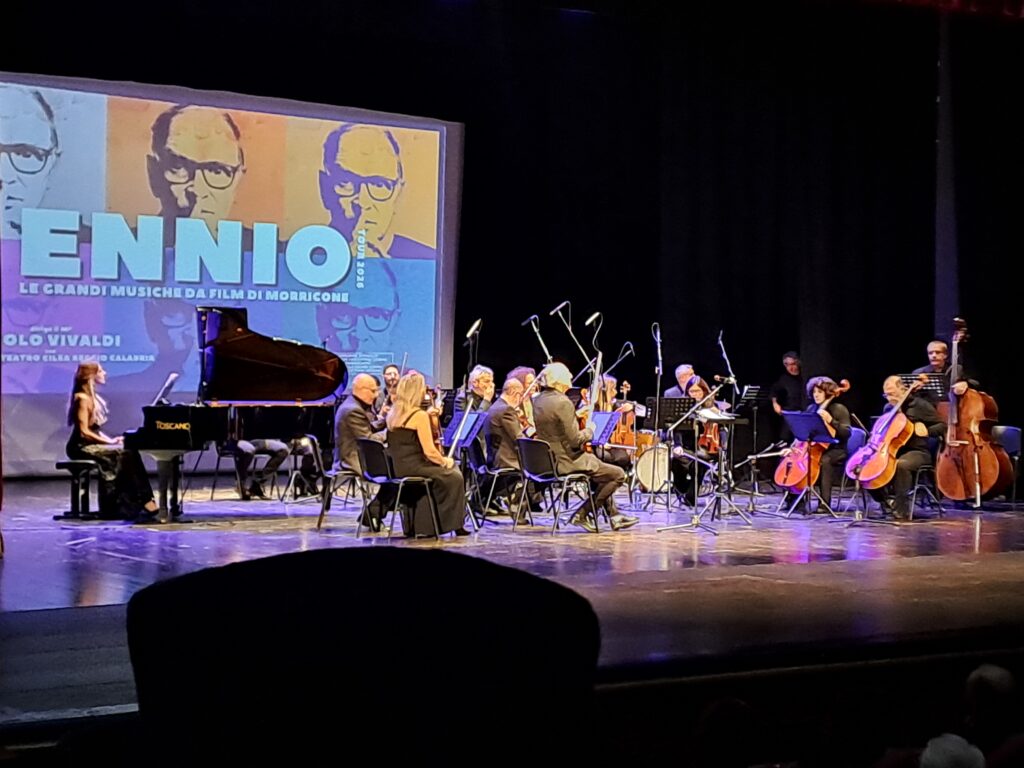 20251221_184013-1024x768 Successo per il concerto che ha celebrato Ennio Morricone al Teatro Mandanici