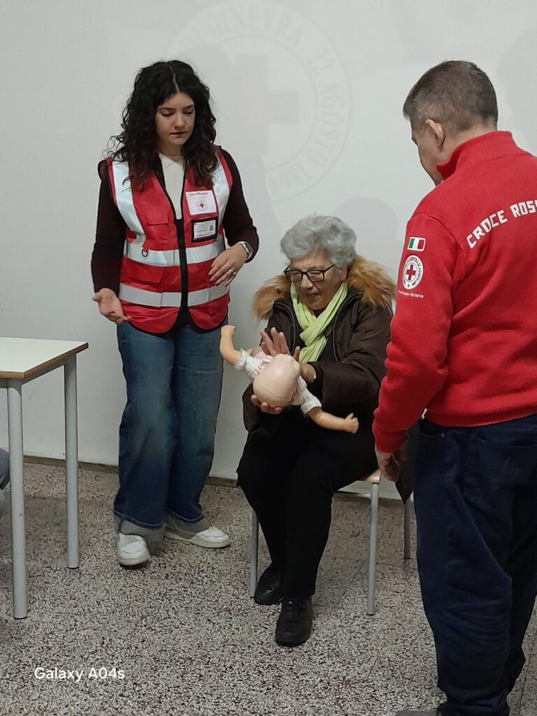 WhatsApp-Image-2025-12-15-at-11.30.18-768x1024 Natale al CIRS di Barcellona P.G.:  successo per il corso gratuito di disostruzione e rianimazione pediatrica