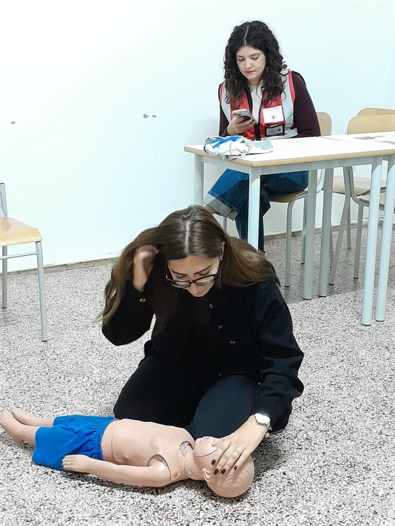 WhatsApp-Image-2025-12-15-at-11.30.19-4-768x1024 Natale al CIRS di Barcellona P.G.:  successo per il corso gratuito di disostruzione e rianimazione pediatrica