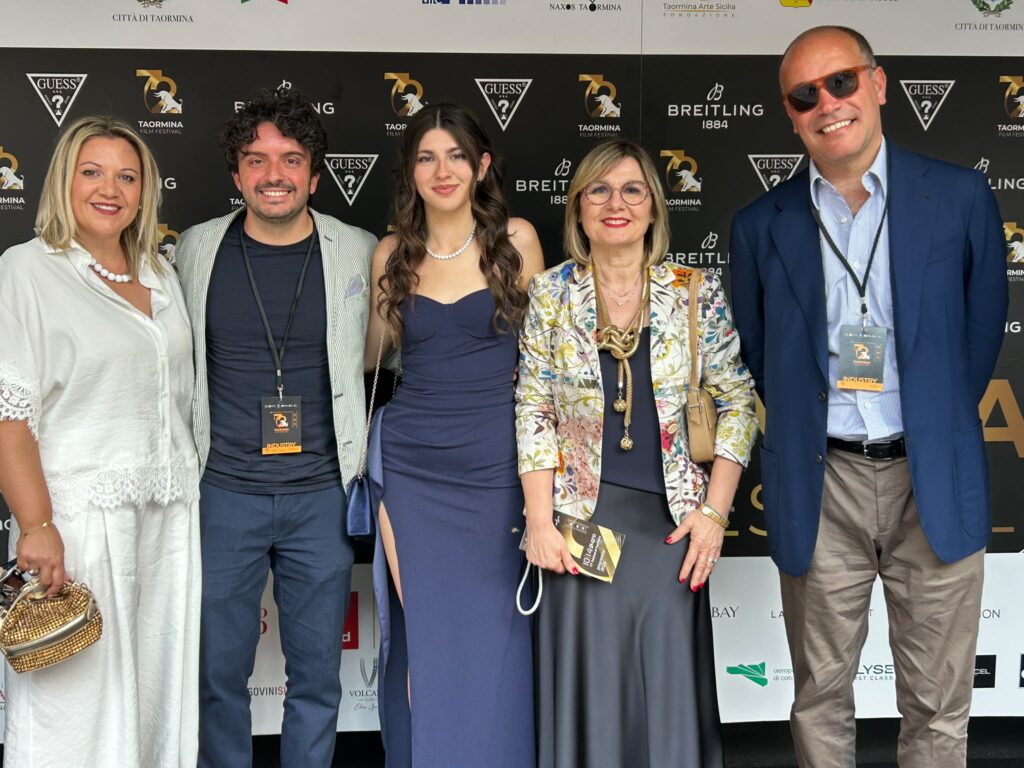 Copernico-3-1024x768 L’ITT-LSSA “Copernico” con “Fili Invisibili” vince nella sezione Cortometraggi al Taormina Film Festival